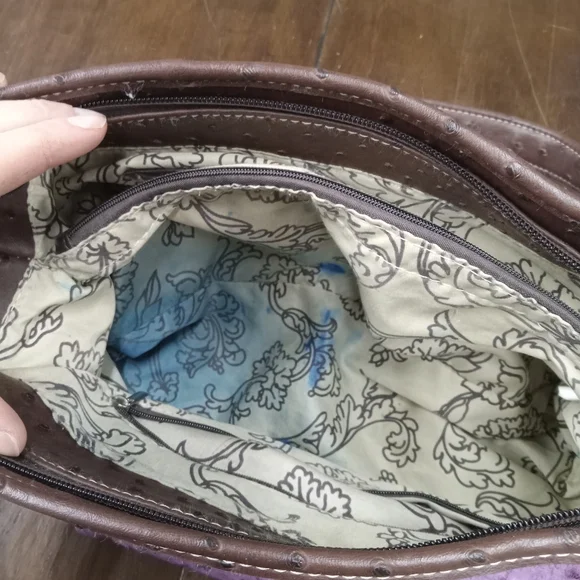 Purple Cross Purse - Picture 3 of 4